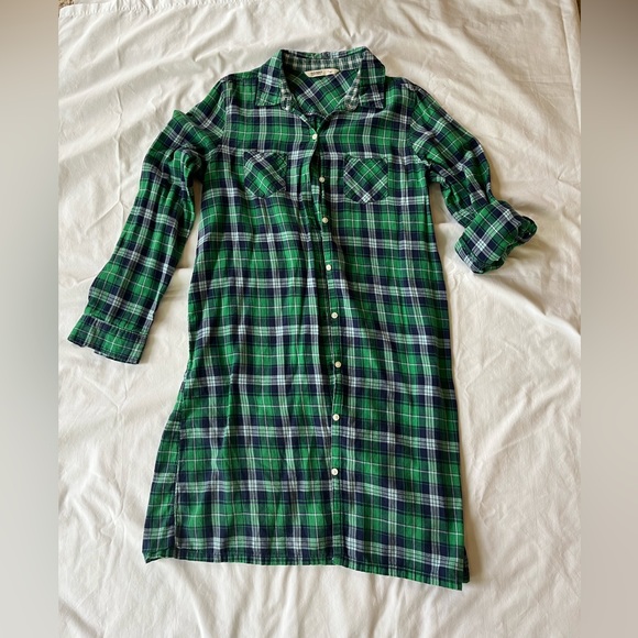 green emerald velvet dress Amazon.com: Mommy and Me Christmas Dresses Long Sleeve Santa Claus Green  Red Black Buffalo Plaid Velvet Dress Fall Winter Xmas Holiday Party Mom  Daughter Matching Outfits Photoshoot Green Black Plaid 6-9 Months :